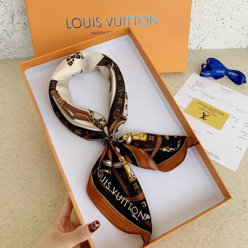 LV silk scarf 50X50cm E10 (7)